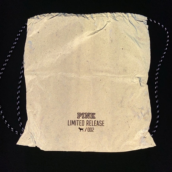 Victoria’s Secret PINK Reflective Silver Drawstring Bag - Picture 4 of 8